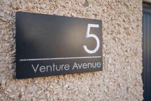 Venture Avenue Crossgates